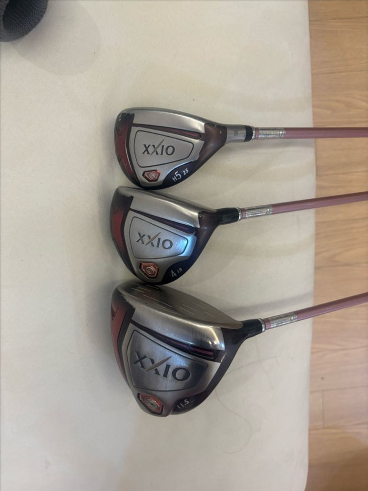 젝시오 1000k 여성용 골프채 풀세트 팝니다. 이미지