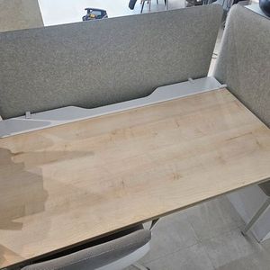 데스커 1200x700 책상 판매합니다 이미지