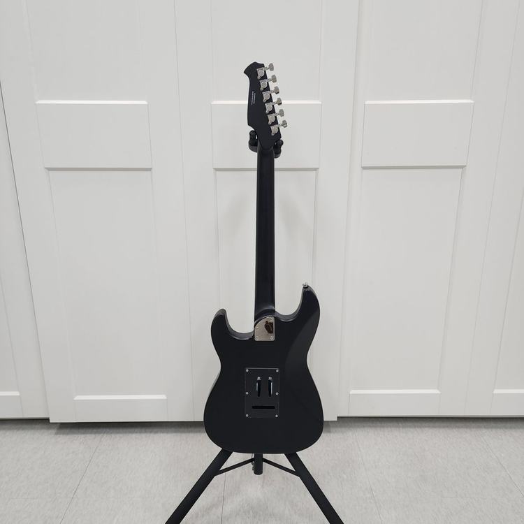 헥스 스트랫 일렉기타 E70 블랙 이미지