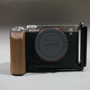 소니 a7c 용 우드그립 이미지