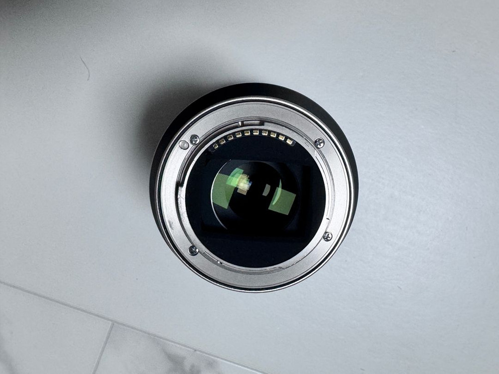 탐론 17-70mm F2.8 소니 E마운트 판매합니다 (A급 / UV필터 포함) 이미지