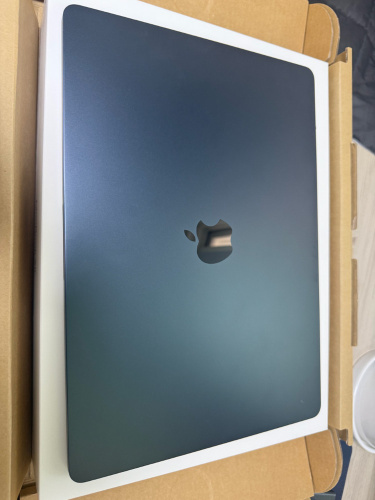 맥북에어 15인치 m3 미드나이트 이미지