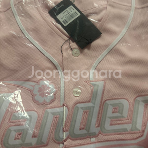 SSG랜더스 25시즌 벛꽃유니폼 핑크니폼 120사이즈 새상품 판매합니다. 이미지