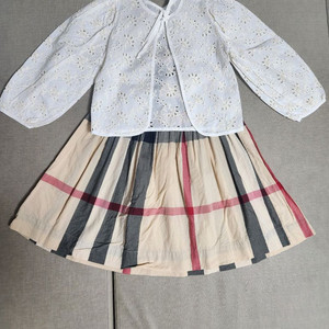 버버리 키즈 원피스 7y 이미지