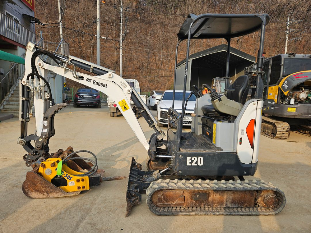 중고 미니굴삭기 농장용 밥캣 E20 코집풀세트 이미지