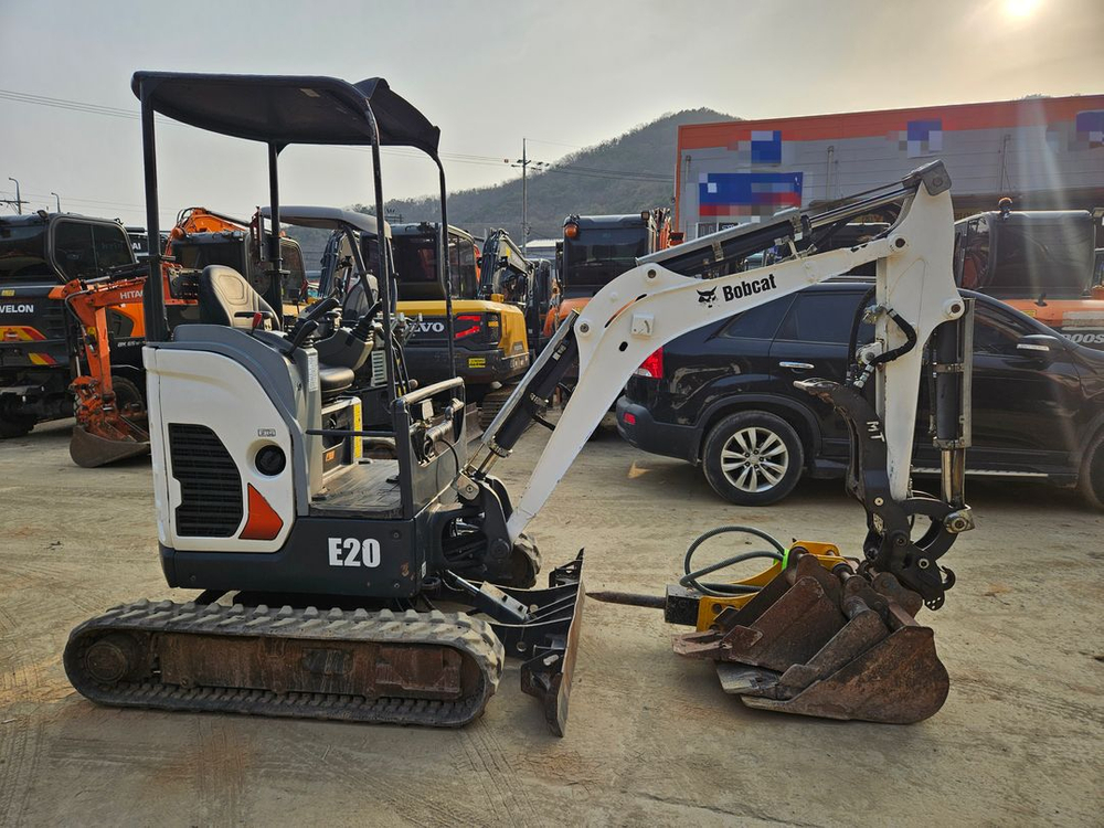 중고 미니굴삭기 농장용 밥캣 E20 코집풀세트 이미지