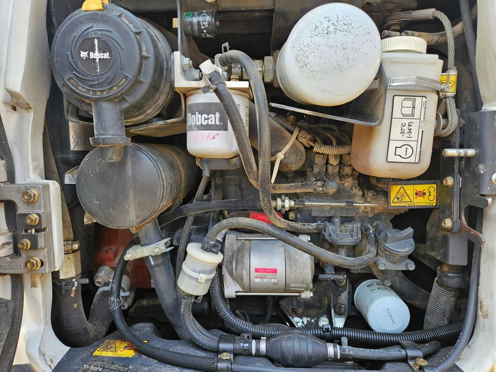 중고 미니굴삭기 농장용 밥캣 E20 코집풀세트 이미지