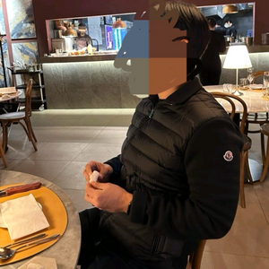 몽클레어 패딩니트 정품 M 새상품 이미지