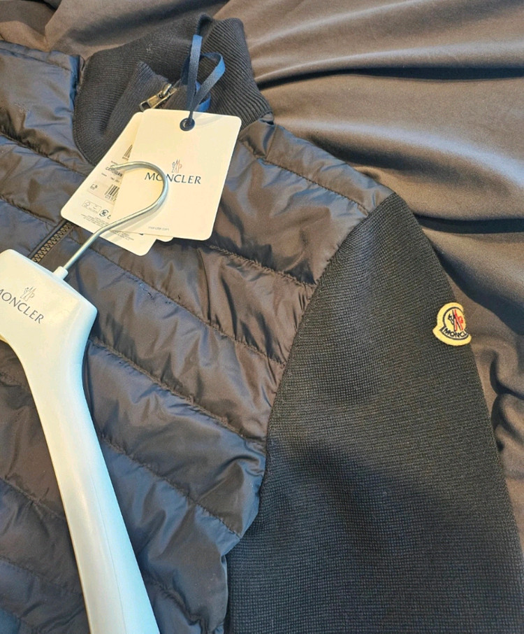 몽클레어 패딩니트 정품 M 새상품 이미지