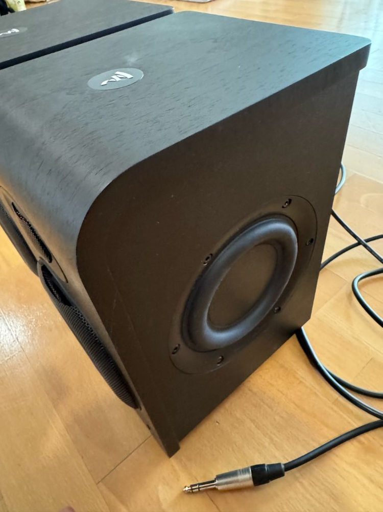 Focal Shape 50 모니터 스피커 한 쌍 이미지