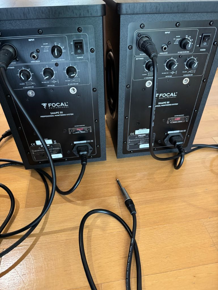 Focal Shape 50 모니터 스피커 한 쌍 이미지