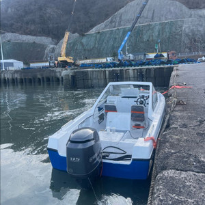 낚시보트 이미지