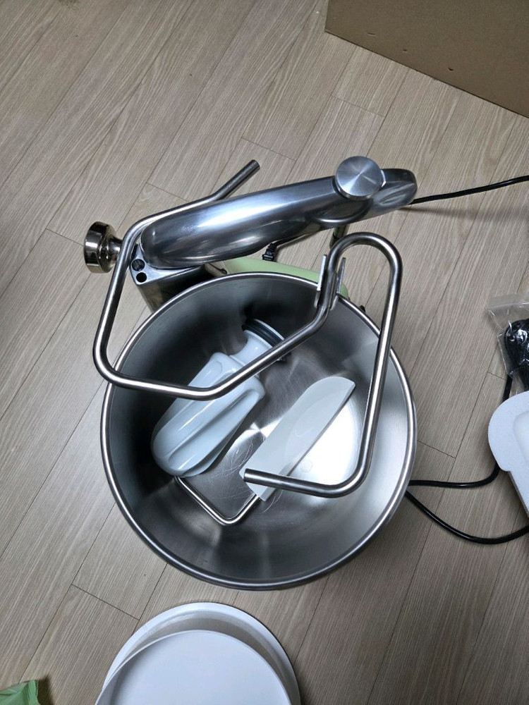 앤카스럼 반죽기 이미지