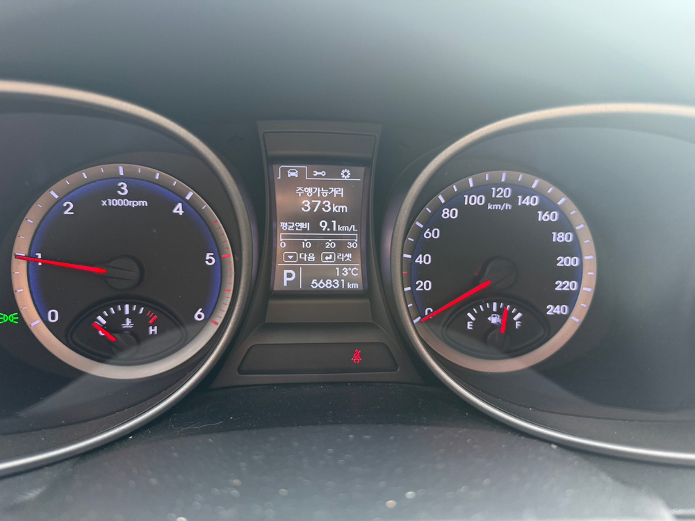 싼타페 DM디젤 (e-VGT) 2.0 2WD 프리미엄 12년12월 13년형 56835km 상태최상입니다. 이미지