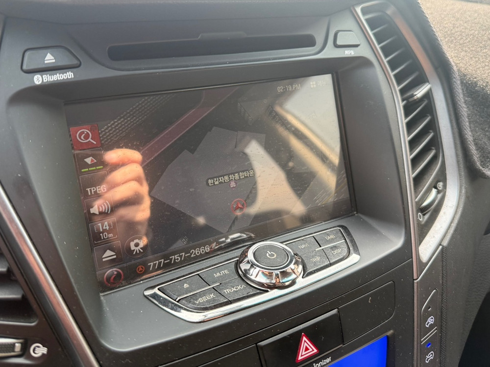 싼타페 DM디젤 (e-VGT) 2.0 2WD 프리미엄 12년12월 13년형 56835km 상태최상입니다. 이미지