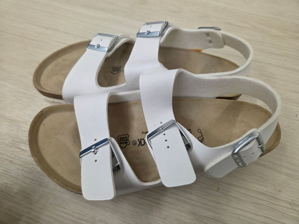 버켄스탁 샌들 화이트 42사이즈 이미지