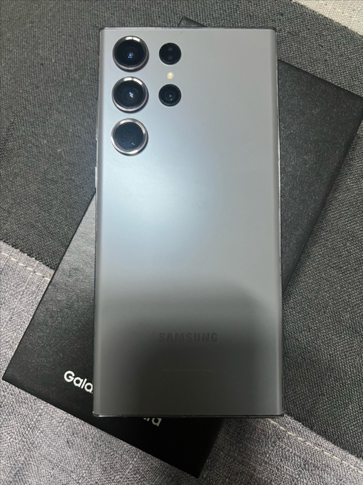 갤럭시 S23 울트라 이미지