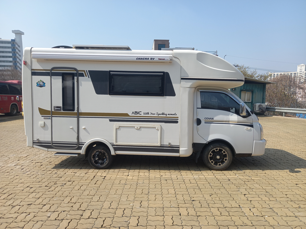 포터캠핑카 이미지