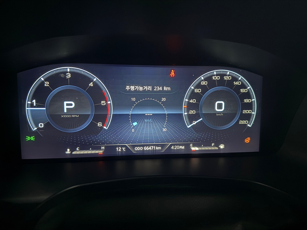 더 뉴 렉스턴 스포츠 칸디젤 2.2 4WD 쿨멘 노블레스 24년01월 66474km 완전무사고 하드탑장착 입니다. 이미지