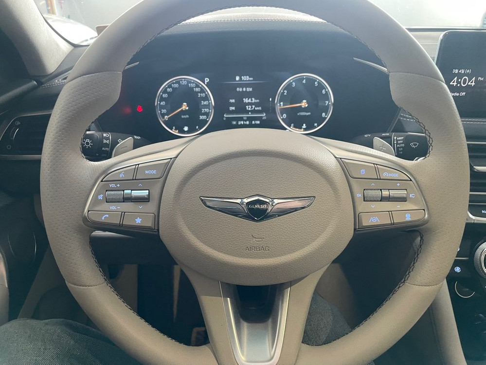 더 뉴 G70 가솔린 2.0T 4WD 22년04월 31947km 완전무사고 보험0원 신차가 5690만 입니다. 이미지