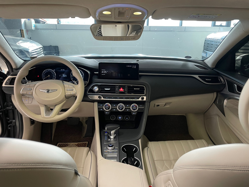 더 뉴 G70 가솔린 2.0T 4WD 22년04월 31947km 완전무사고 보험0원 신차가 5690만 입니다. 이미지