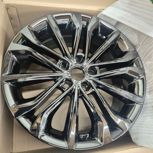 제네시스 G80 18인치 블랙크롬 순정휠 임판급 1대분 판매 이미지