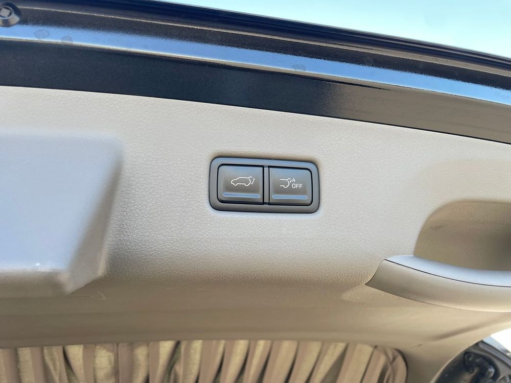 더 뉴 카니발 4세대 가솔린 9인승 하이리무진 시그니처 24년08월 25년형 37405km 완전무사고 풀옵션입니다. 이미지