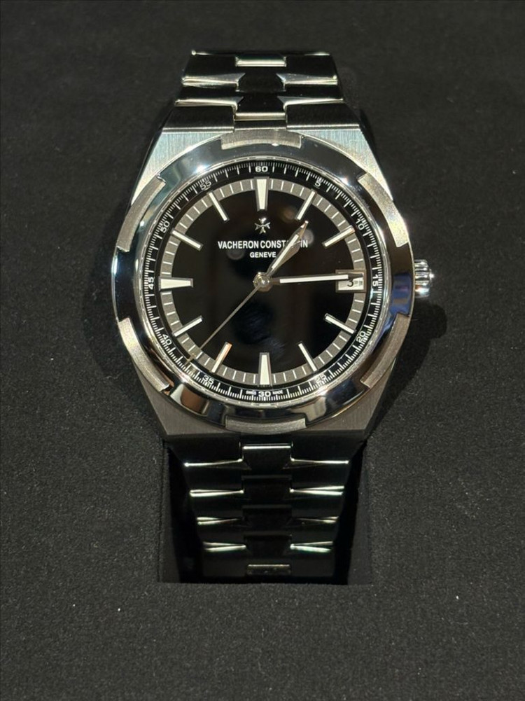 바쉐론 콘스탄틴 오버시즈 이미지