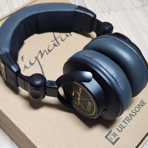 울트라손 시그니쳐 퓨전 밀폐형 헤드폰 이미지