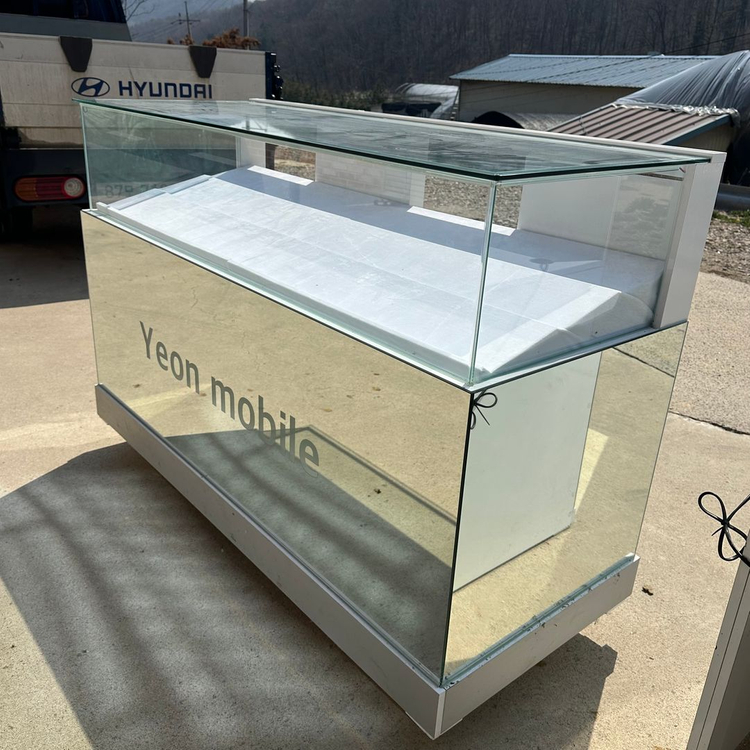 핸드폰 휴대폰 쇼케이스 진열장 메탈 진열대 인포데스크 세트 이미지