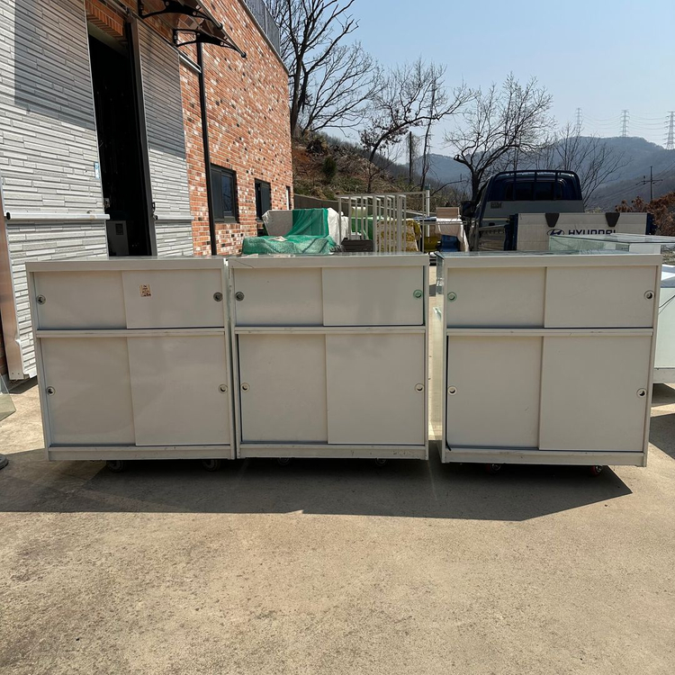 핸드폰 휴대폰 쇼케이스 진열장 메탈 진열대 인포데스크 세트 이미지