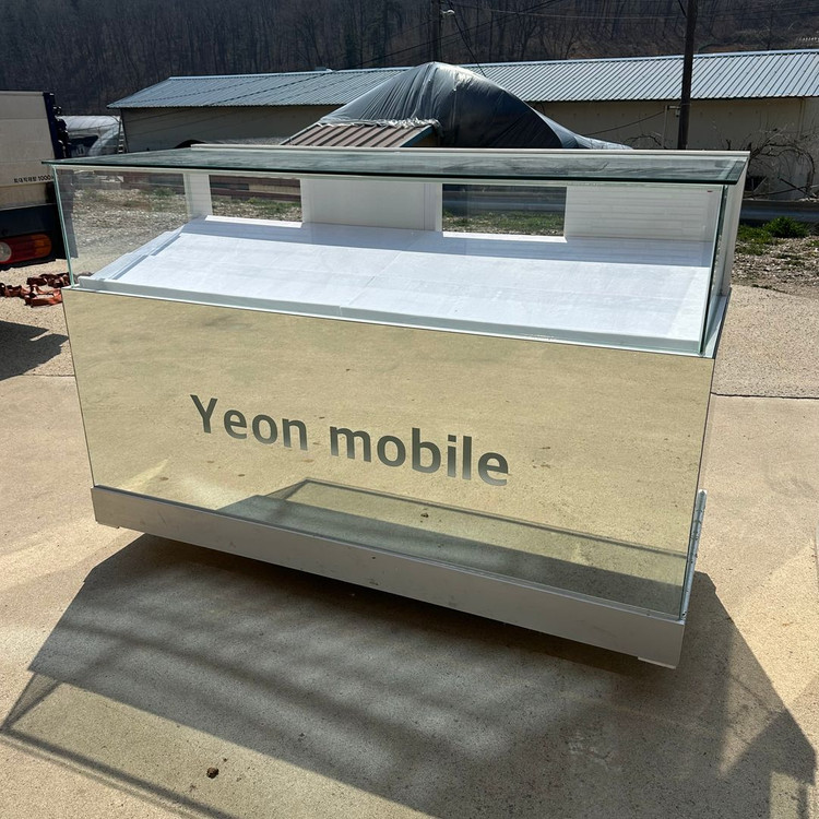 핸드폰 휴대폰 쇼케이스 진열장 메탈 진열대 인포데스크 세트 이미지