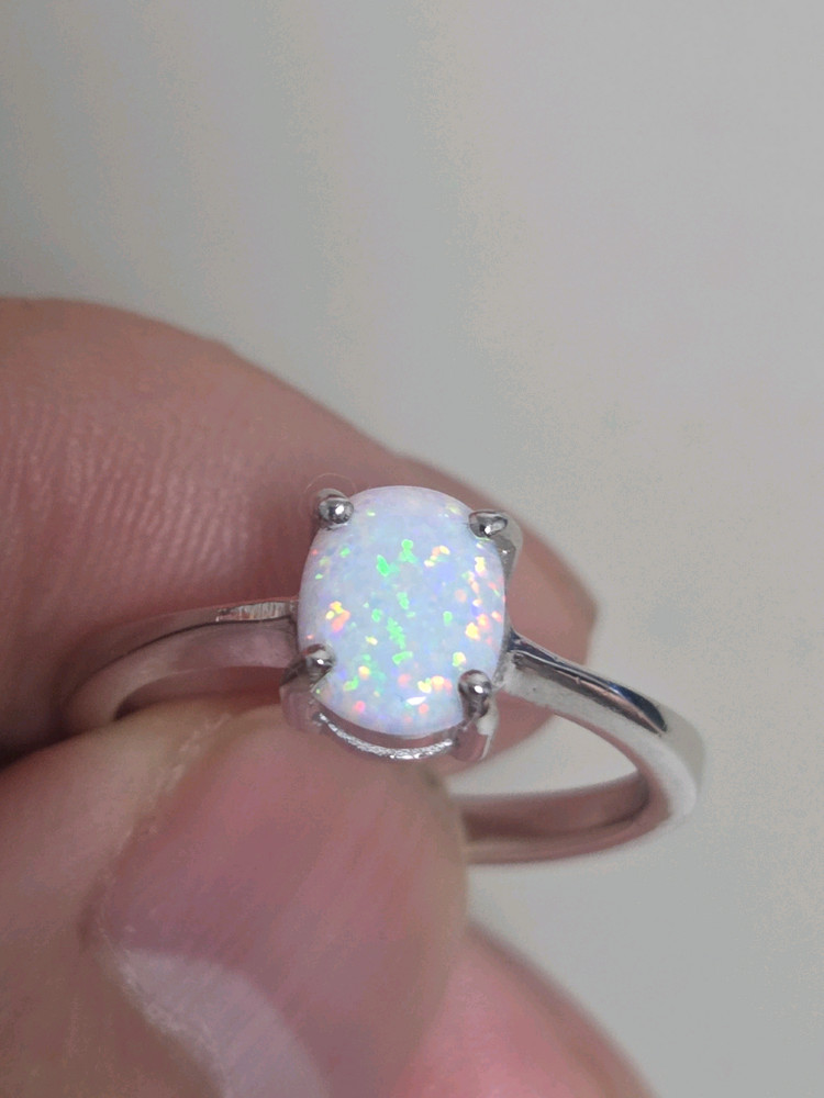 오팔 은반지 이미지