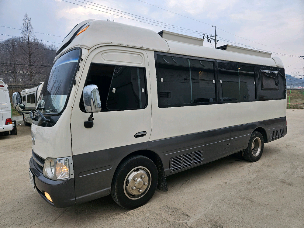 10년식 카운티 캠핑카 판매합니다 이미지