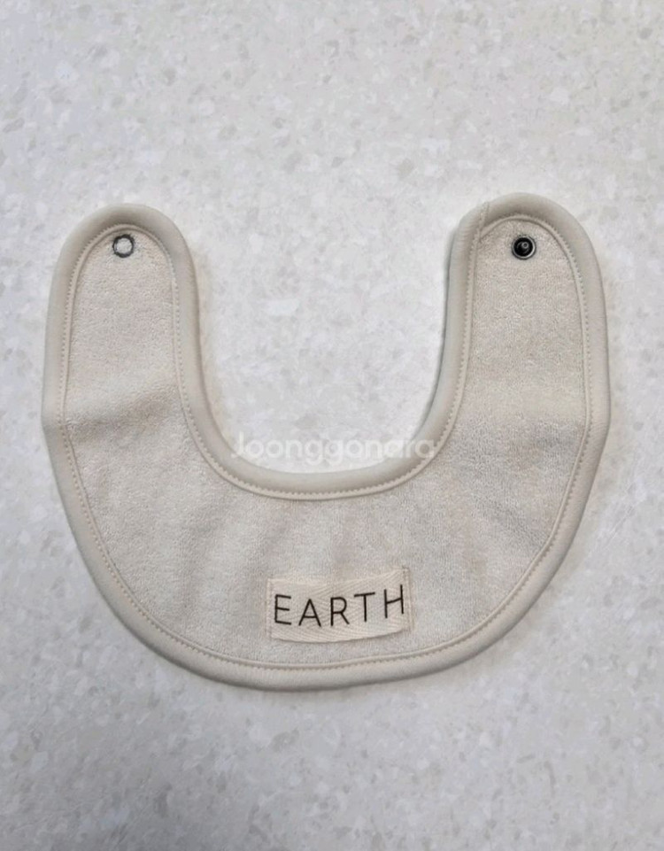 얼쓰 EARTH 신생아 턱받이 새상품 이미지