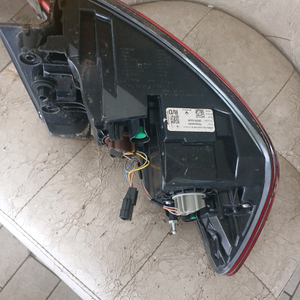 ㅇsm6후미등 조수석뒤 이미지