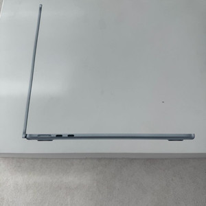 맥북에어 M4 13인치 스카이블루 16 / 256 효율100% 사이클8 단순개봉급 A3240 이미지