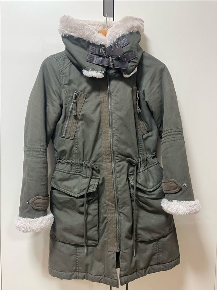 카키 야상 이미지