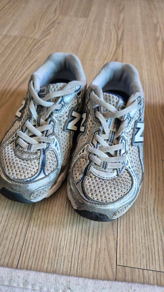 뉴발란스 키즈 운동화 740 170 이미지