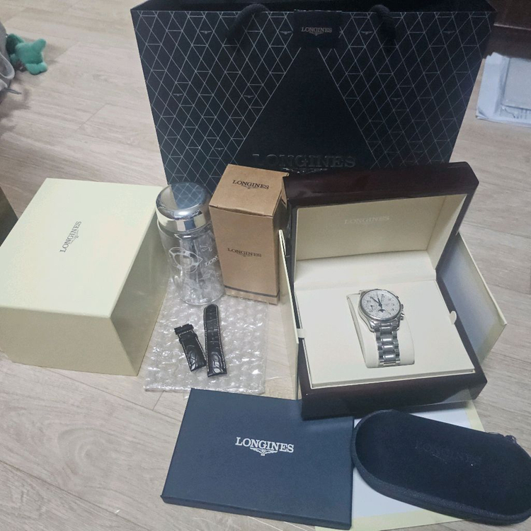 론진마스터콜렉션 문페이즈 40mm 악어줄포함 이미지