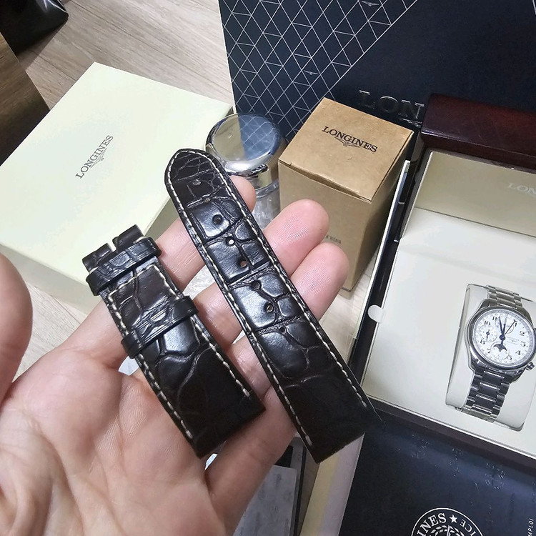 론진마스터콜렉션 문페이즈 40mm 악어줄포함 이미지