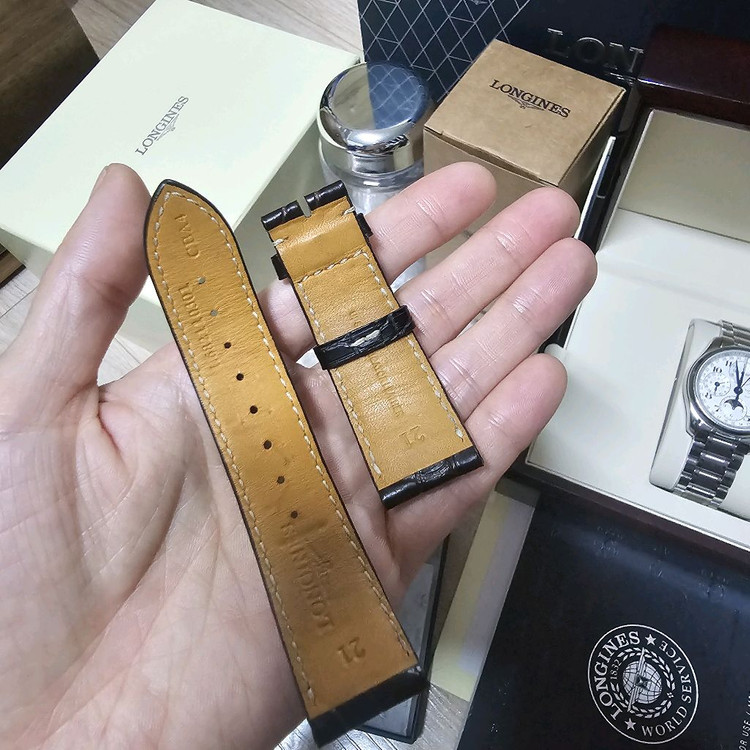 론진마스터콜렉션 문페이즈 40mm 악어줄포함 이미지