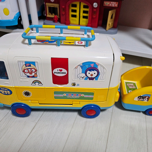 뽀로로 캠핑카 이미지