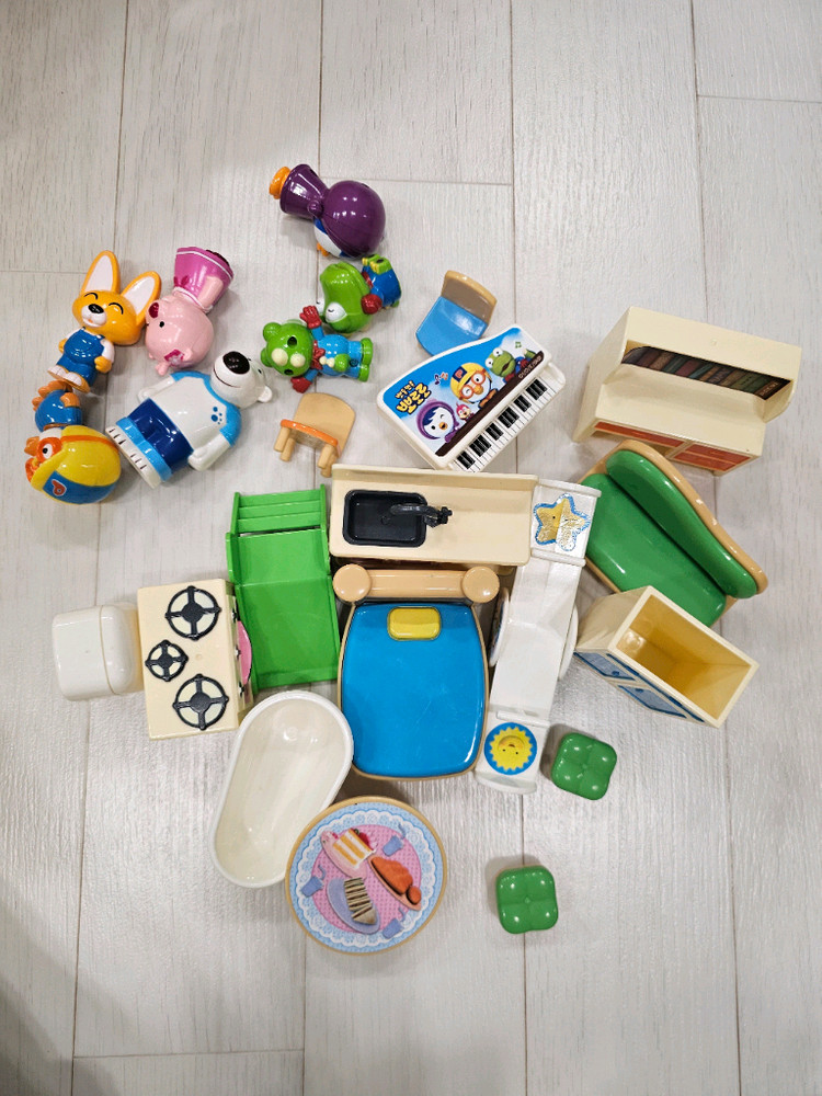 뽀로로 캠핑카 이미지