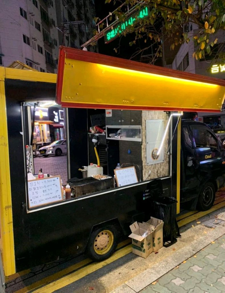 푸드트럭 판매 조리기구 이미지