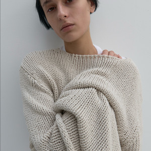 낫띵에브리띵 니트 이미지