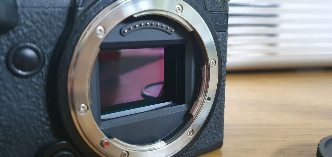 파나소닉 루믹스 S5M2X 카메라 바디 팝니다. 이미지