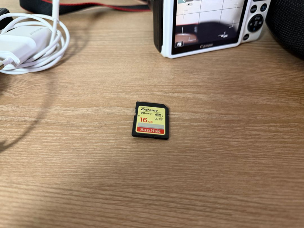 캐논 EOS M (18-55mm)렌즈 이미지