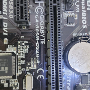 I5-4460+DDR3 32G(8G X 4)+기가바이트B85M보드 판매합니다. 이미지