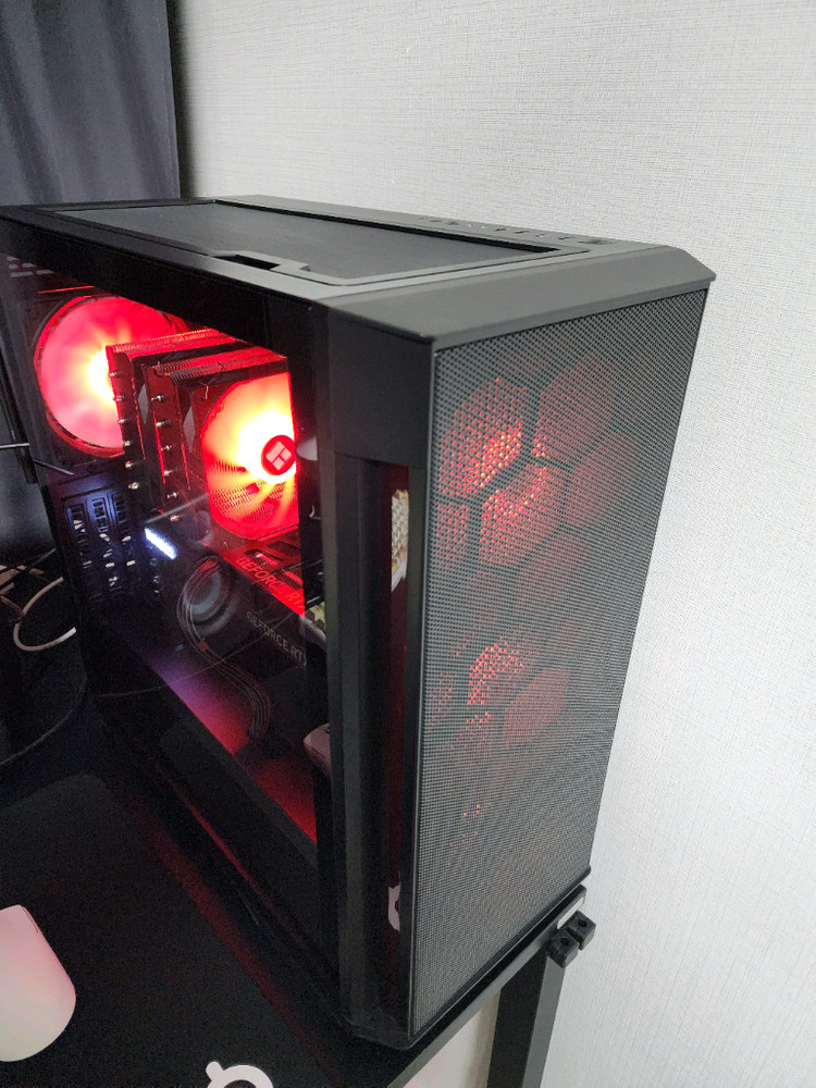 9800X3D RTX5080 32GB 2TB 컴퓨터 입니다 이미지